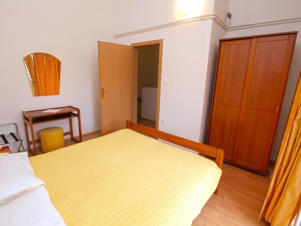 Apartment With 4 Bedrooms 446 Fažana Esterno foto