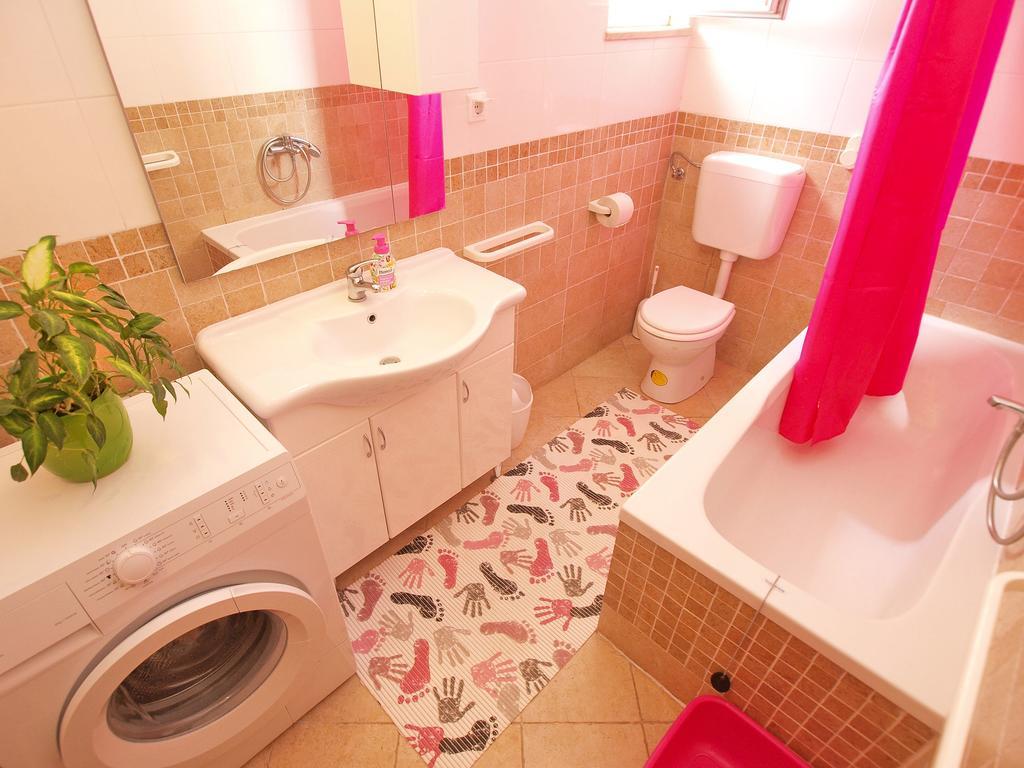 Apartment With 4 Bedrooms 446 Fažana Esterno foto